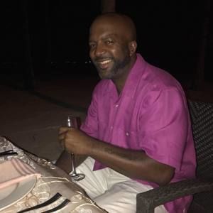 Meet your Posher, Dee